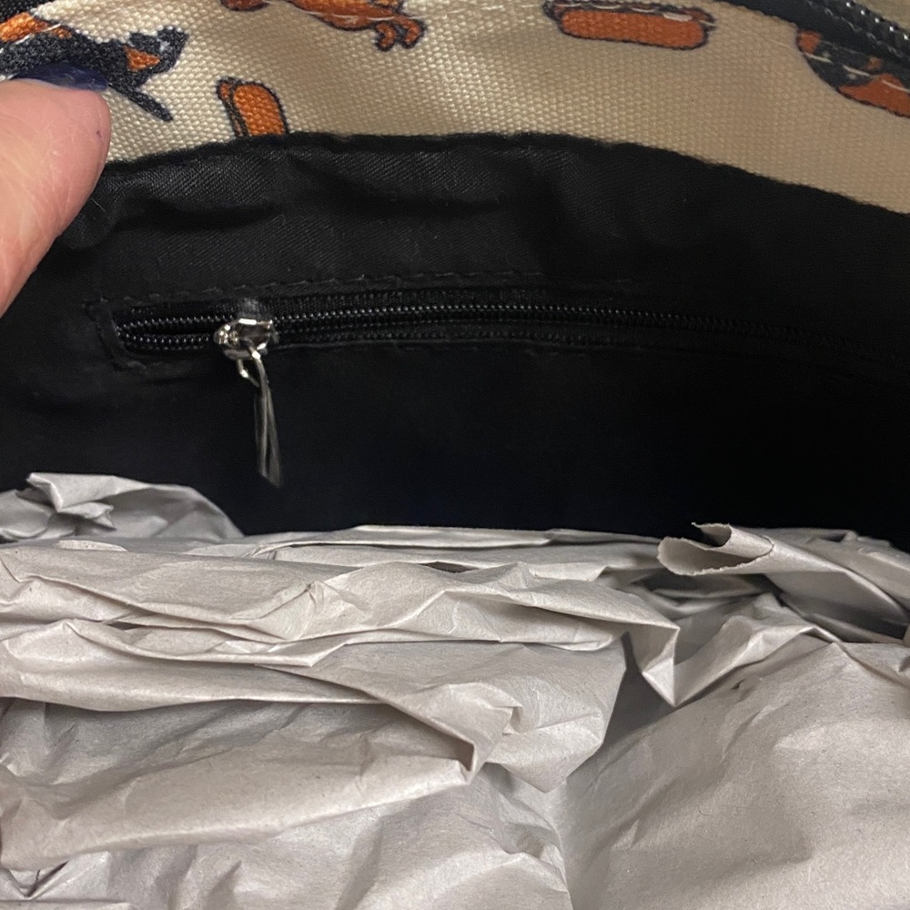 NWT.  Aeropostale, canvas, dachshund handbag. - Picture 8 of 15